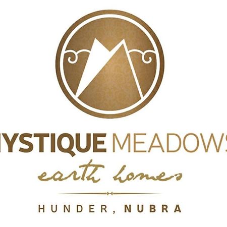 Mystique Meadows Earth Homes Hundar Luaran gambar