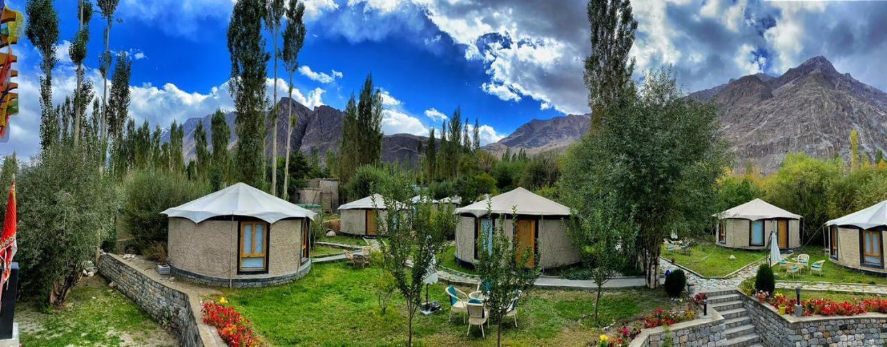 Mystique Meadows Earth Homes Hundar Luaran gambar